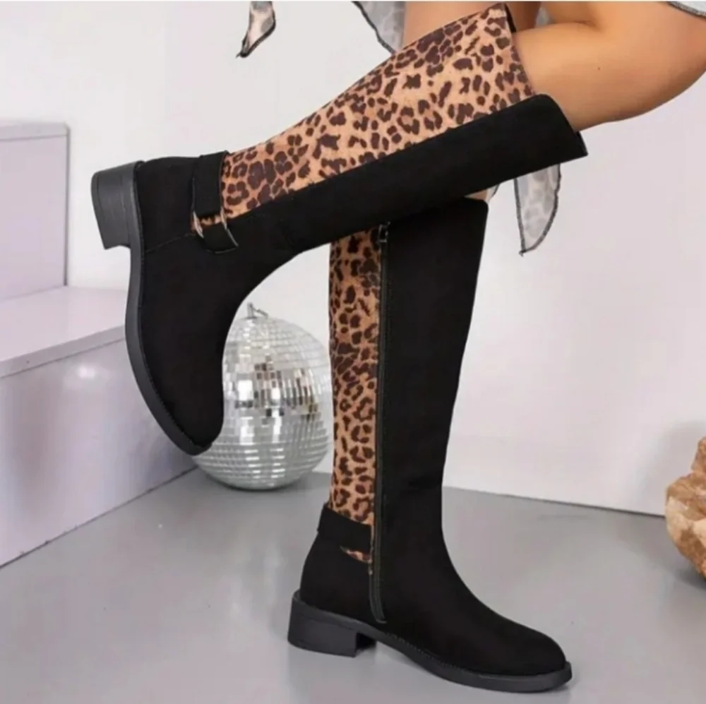 Ladies Vintage leopard Print Boots sz 6